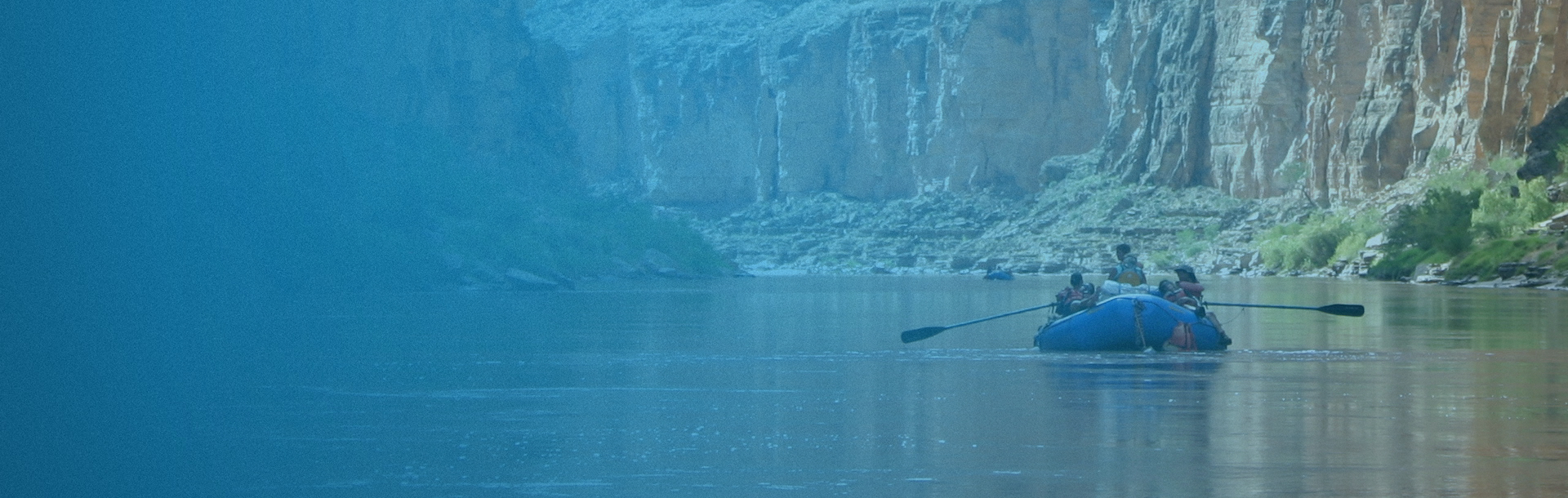 Rafting on Colorador River